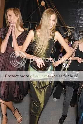 Women's Latest Hairstyles Trendy Long & Medium Hair