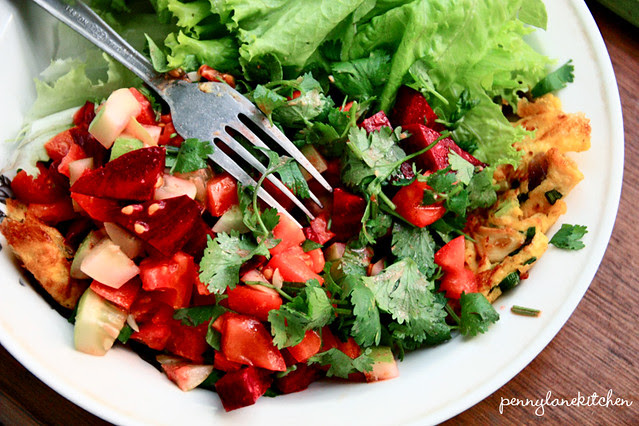Mustard Omelette & Veggie Salad