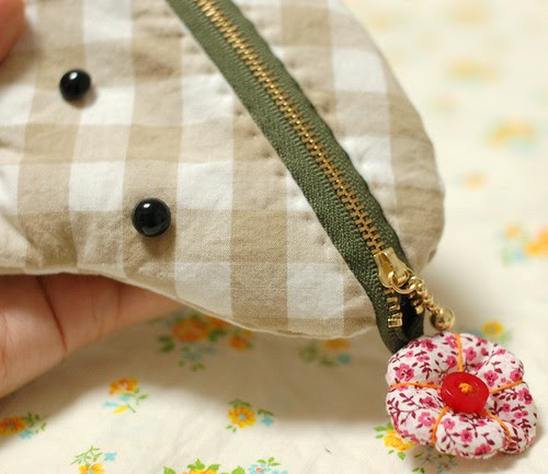 A dog brought you a flower pouch