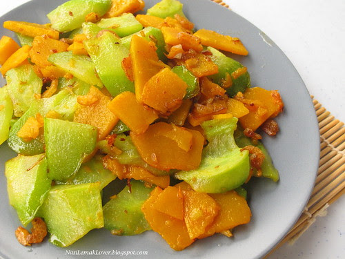 Stir-fried Bittergourd and Pumpkin