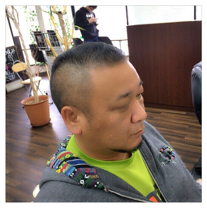 ヘアスタイル ボウズ風モヒカン 天童の理髪店 With ウィズ