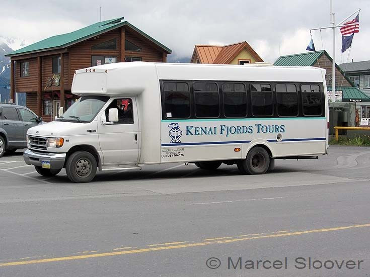 2003 Ford E-450 mini coach