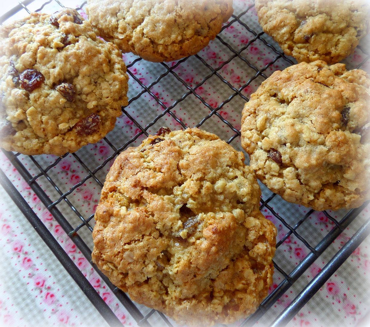 Oatmeal Raisin Cookies
