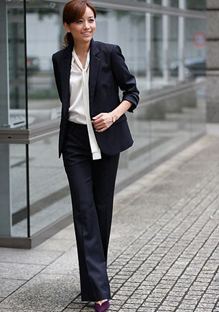 代女性に人気のスーツブランドランキング レディースme