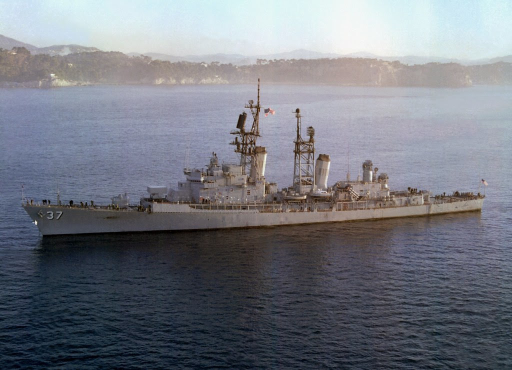 USS Farragut (DDG-37) Toulon 1979
