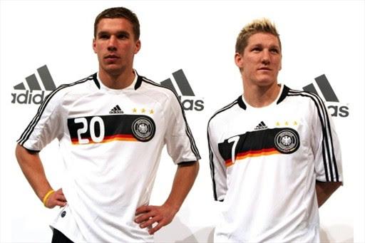 ドイツ代表 08 09adidas新ユニフォームを発表 Football Shirts Voltage Com サッカー各国代表 クラブ ユニフォーム