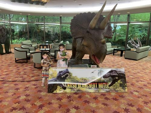 ホテルブランヴェール那須 恐竜がお出迎え 那須の宿泊 日帰り温泉 日帰りプールはホテルブランヴェール那須へ Go Toトラベル対象宿