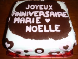 Gateau Anniversaire Decor Pate A Sucre Rose Et Choco Les Gateaux De Maya