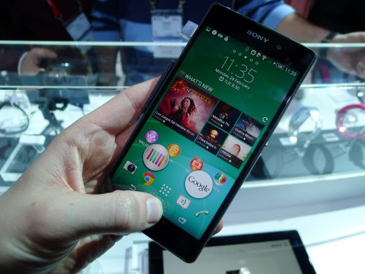 P10500551 520x390 Sony Xperia Z2 hands on: A promising contender for the Samsung Galaxy S5