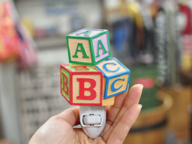 トイストーリーでおなじみのアルファベットブロック オモチャ おもちゃ 子供 ウッディ ポテトヘッド Of Webshop Re All カントリーサロン リオール