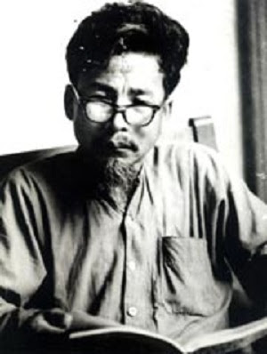 nha_van_nguyen_hong