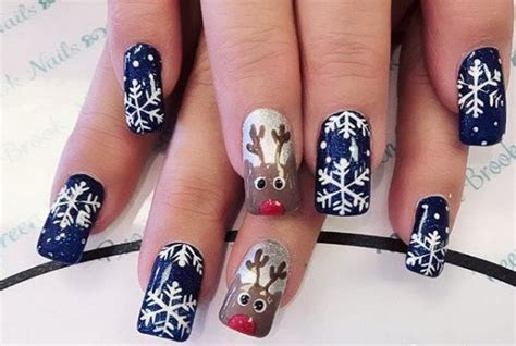 snow nail art  prettiest snow nails winter nail