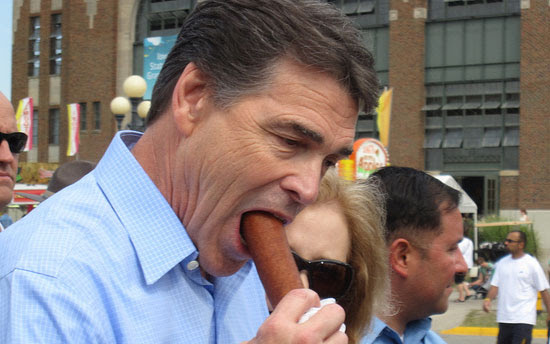 http://www.dallasvoice.com/wp-content/uploads/2012/01/photo-rick-perry-corndog.jpg