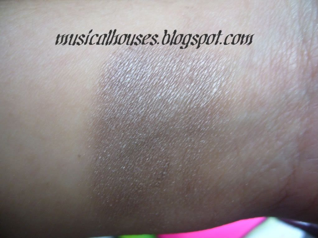 Bourjois Ombre Stretch Brun Nylon Swatch
