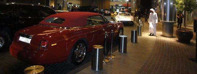 خدمة جديدة للبحث عن السيارات المفقودة فى مواقف دبى مول (فيديو) 