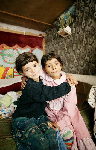 Roma Sisters