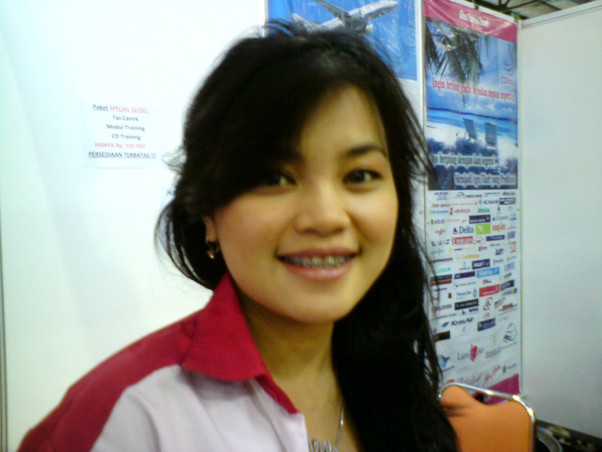 Wanita Panggilan Surabaya  pijat plus panggilan surabaya 