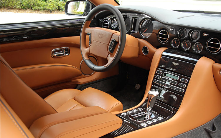 2009 Bentley Brooklands Interior