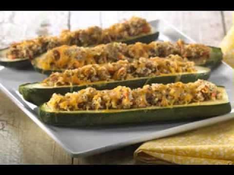 Easy Summer Dinner Party Menu / Step By Step Summer Party Dinner Menu Feast Dwell Dinner Party Recipes Easy Dinner Party Summer Dinner Party Menu / Use planted succulents to dress up the outdoor table, and opt for real dishes and cloth napkins instead of disposable for a sophisticated touch.