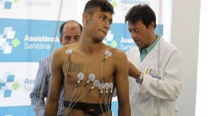 Neymar llegó enfermo al Barcelona. Foto gollhaye.com