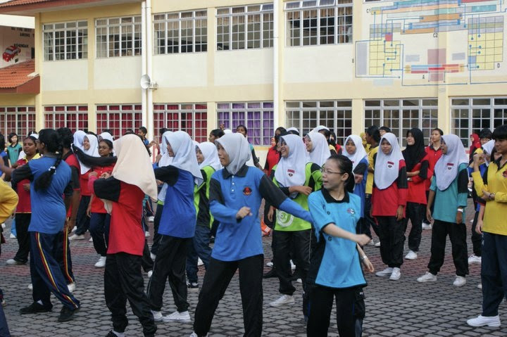 Students - SMK Bandar Tasek Mutiara