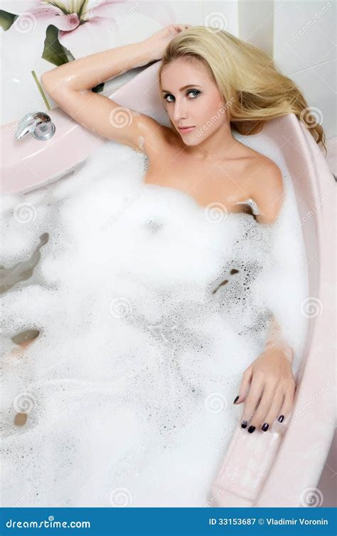 amy funny busty blonde at bath