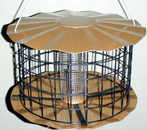 Squirrel Proof Peanut Feeder - Baffled