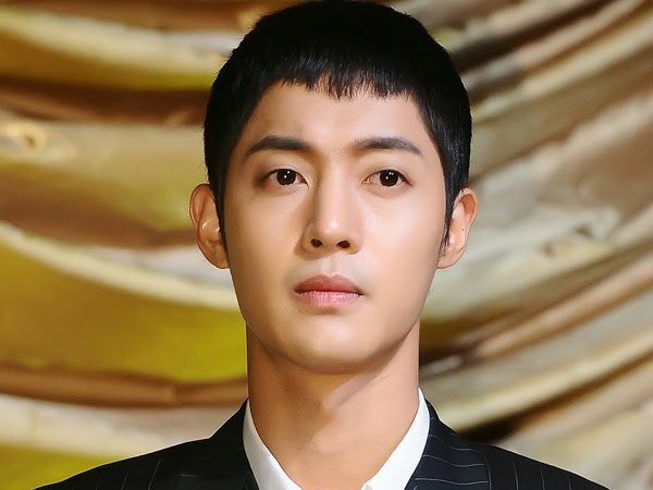 Lelah Dengan Berbagai Berita Buruk Kim Hyung Joong Curhat Lewat