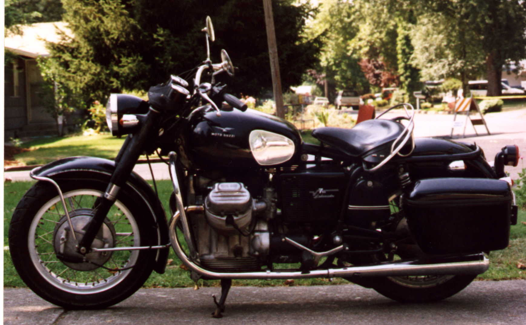 moto guzzi 1971