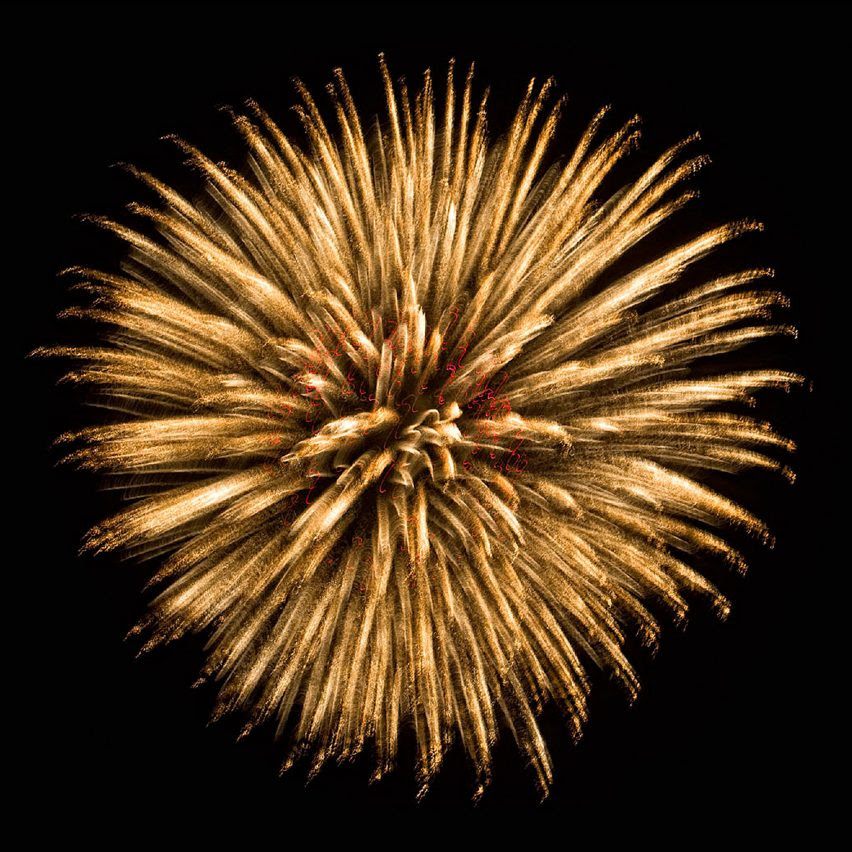 happy-new-year-dezeen-sq-1704