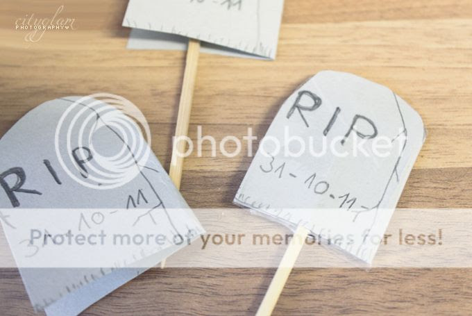 http://i402.photobucket.com/albums/pp103/Sushiina/grave1.jpg