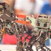 maker-faire-shenzhen-2016-robot-combats-hero