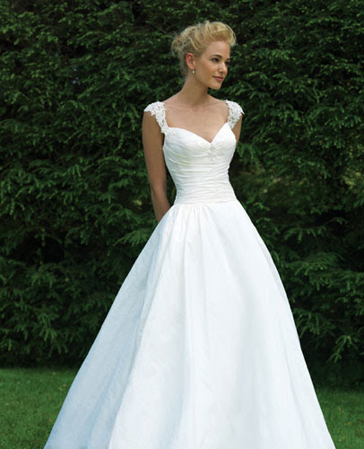 bride ca Best Simple Wedding Dresses in Canada 2010 bride ca Best Simple Wedding Dresses in Canada 2010