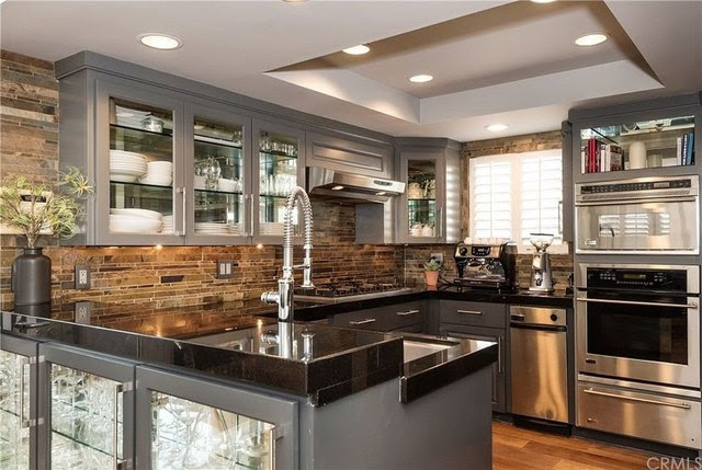 Kitchen Sasha Vujacic beach house 