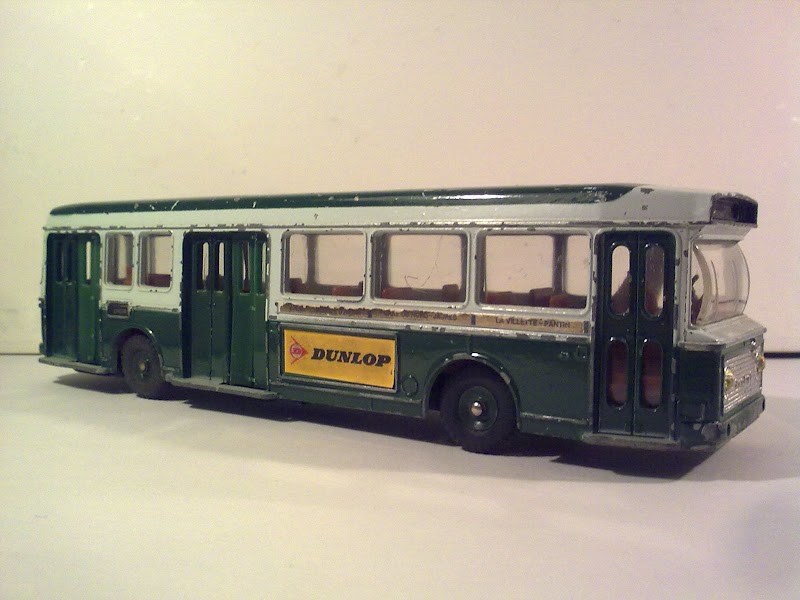 Penting Autobus Miniature A Gaz, Tas Rajut