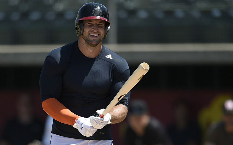 Turns Out Tim Tebow Can't Hit a Real Pitch and His 