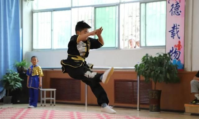靖远县第三届中小学生运动会武术比赛圆满落幕 靖远县 武术 中小学生 新浪新闻