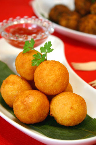 カリッもち 簡単ポテトチーズボール ぱおのおうちで世界ごはん