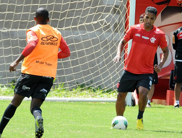 Cleber Santana treino Flamengo (Foto: Bernardo Monteiro / VIPCOMM)