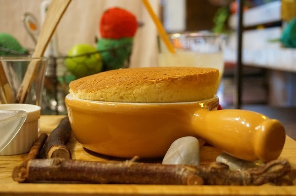 梅田でモーニングパンケーキを楽しむならペンネンネネムのぐりとぐらホットケーキもオススメです スイーツレポーターちひろのおいしいスイーツセレクション