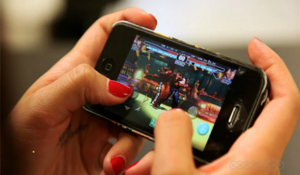 صينية تفقد البصر بعد 24 ساعة من اللعب المتواصل على ألعاب الموبايل! 