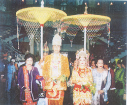 pernikahan adat banjar