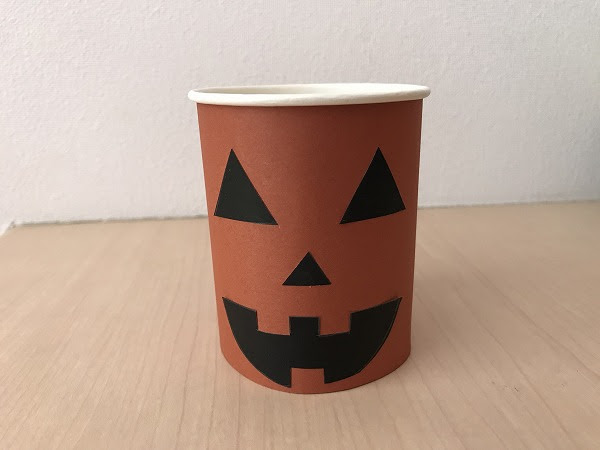 ハロウィン工作 簡単 紙コップで作るカボチャの小物入れ ガムシャラナ子育て