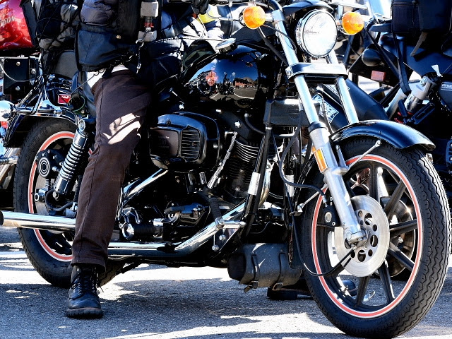 車とかバイクでやたらエンジンうるさい奴あるけどアレなんなんや まとめ速報