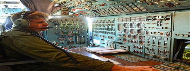 صور: أضخم طائرة فى العالم تتسع لـ 80 سيارة و طائرة بوينغ 