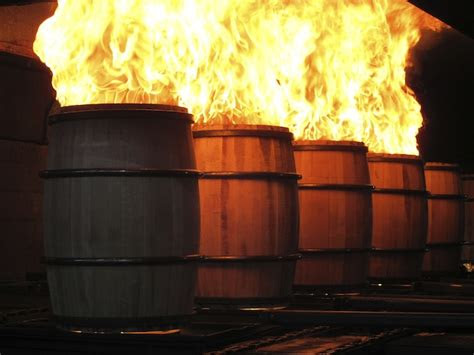 Frisch, mild und vor allem lecker. Behind the Scenes of Jack Daniel's Barrel Making - Drink