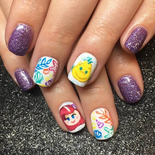 Little Mermaid nails for @rochelle.sue inspired by @disneyemoji!...