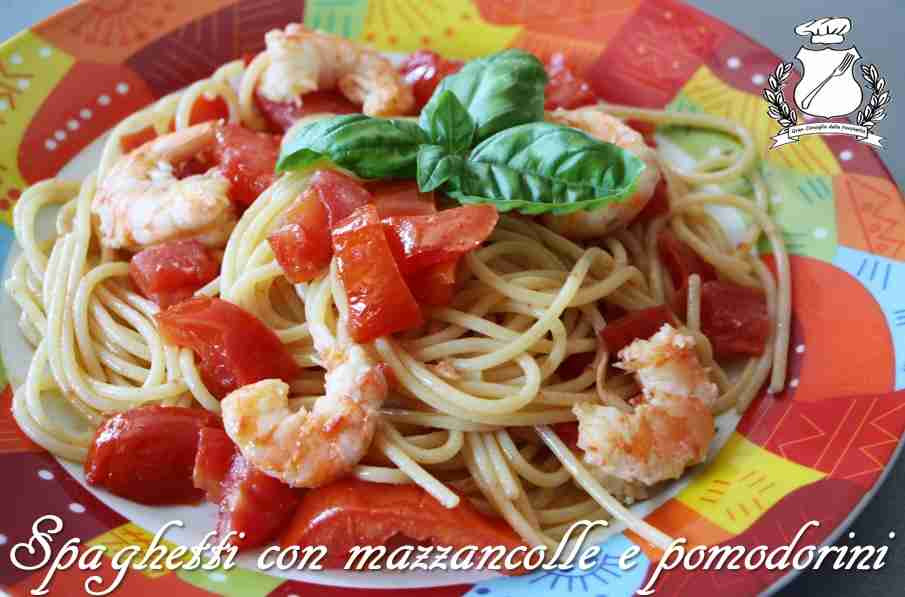 Spaghetti con mazzancolle e pomodorini
