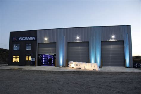 When you're in a rush to leave for work or coming home after a long day, few things are more frustrating than a garage door that doesn't open and close properly. Scania Automotive Workshop, Chile | Allied Steel Buildings