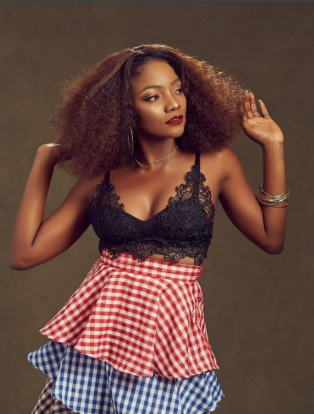 Simi replies fan